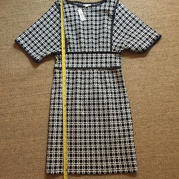 S O L D ! Max Studio NWT Kimono Sleeve Dress b/w M - Picture 7 of 8